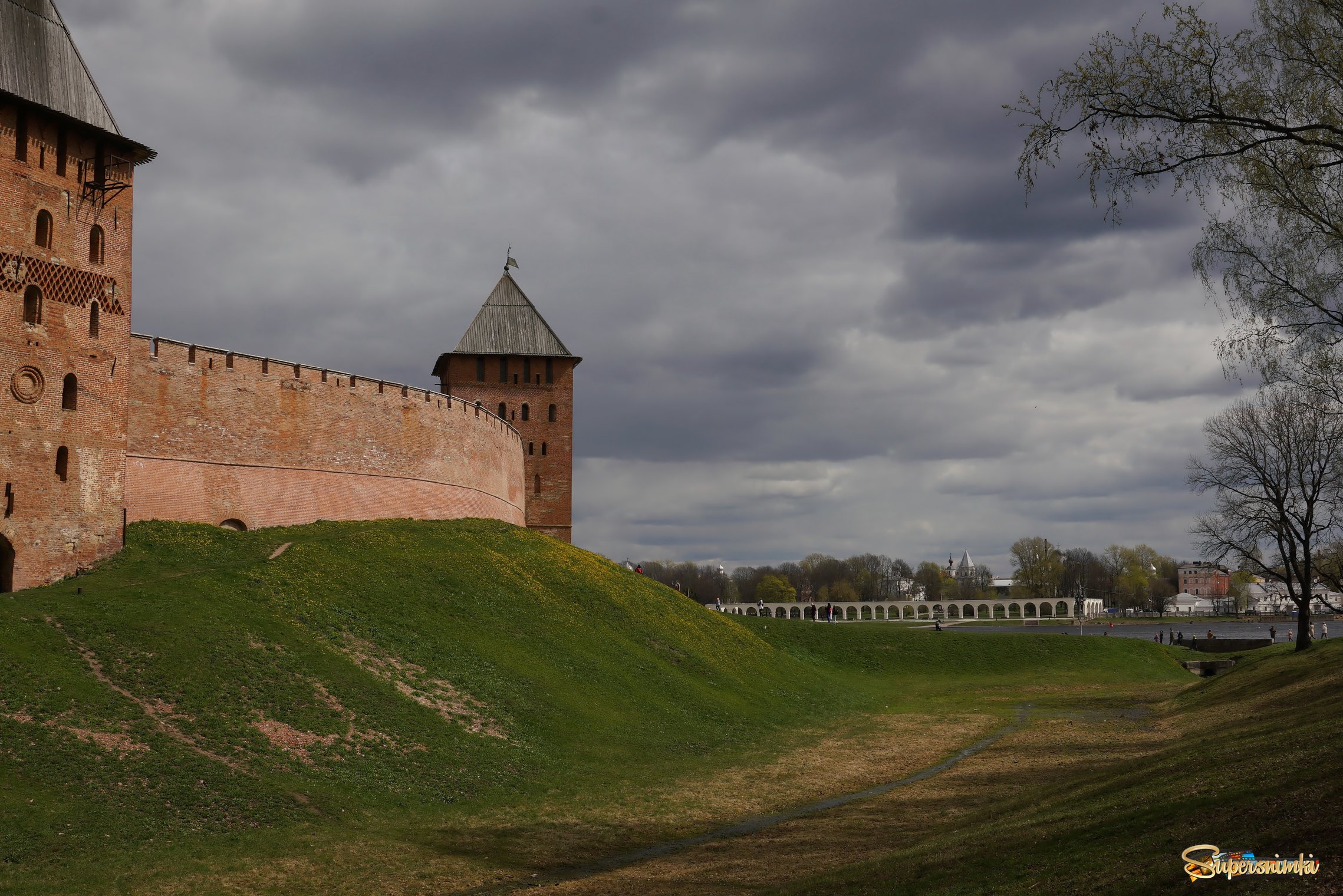 Новгородская кремлёвская стена