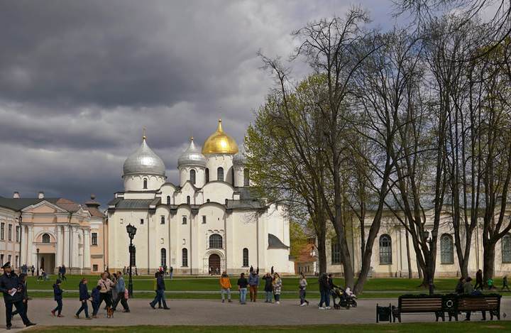 Новгород