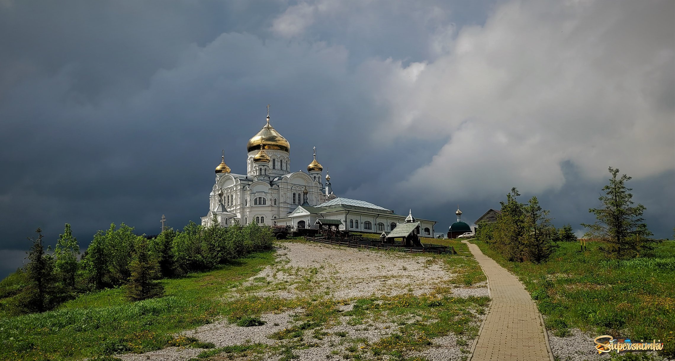 Белогорский мужской монастырь Пермский