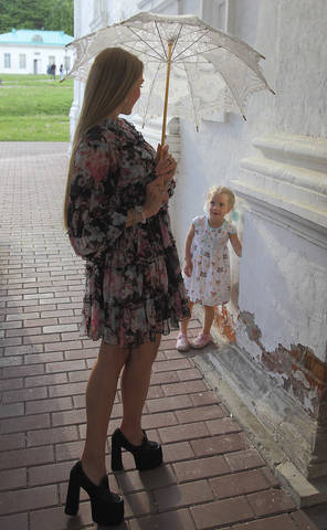 две модели)