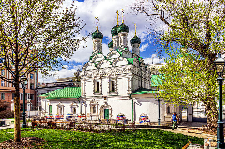 Затерявшаяся в переулках Замоскворечья...
