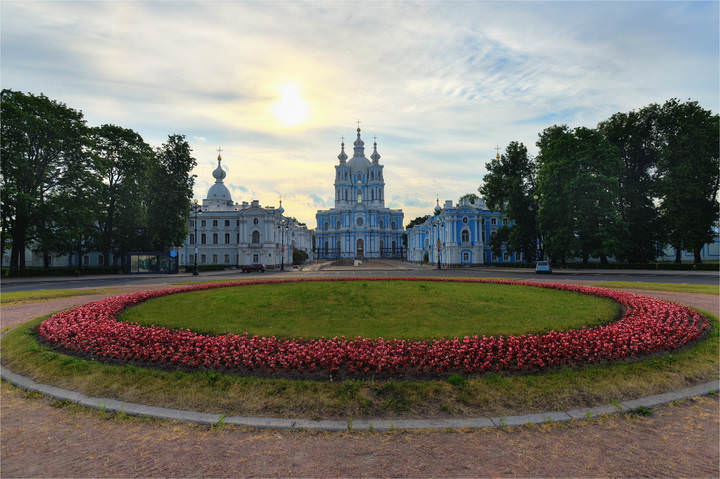 Смольный собор