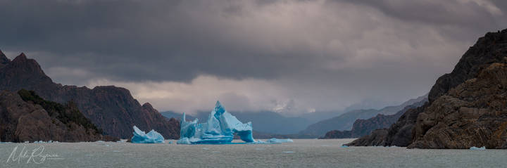 Grey Day @ Lago Grey | Серый День на Сером Озере 