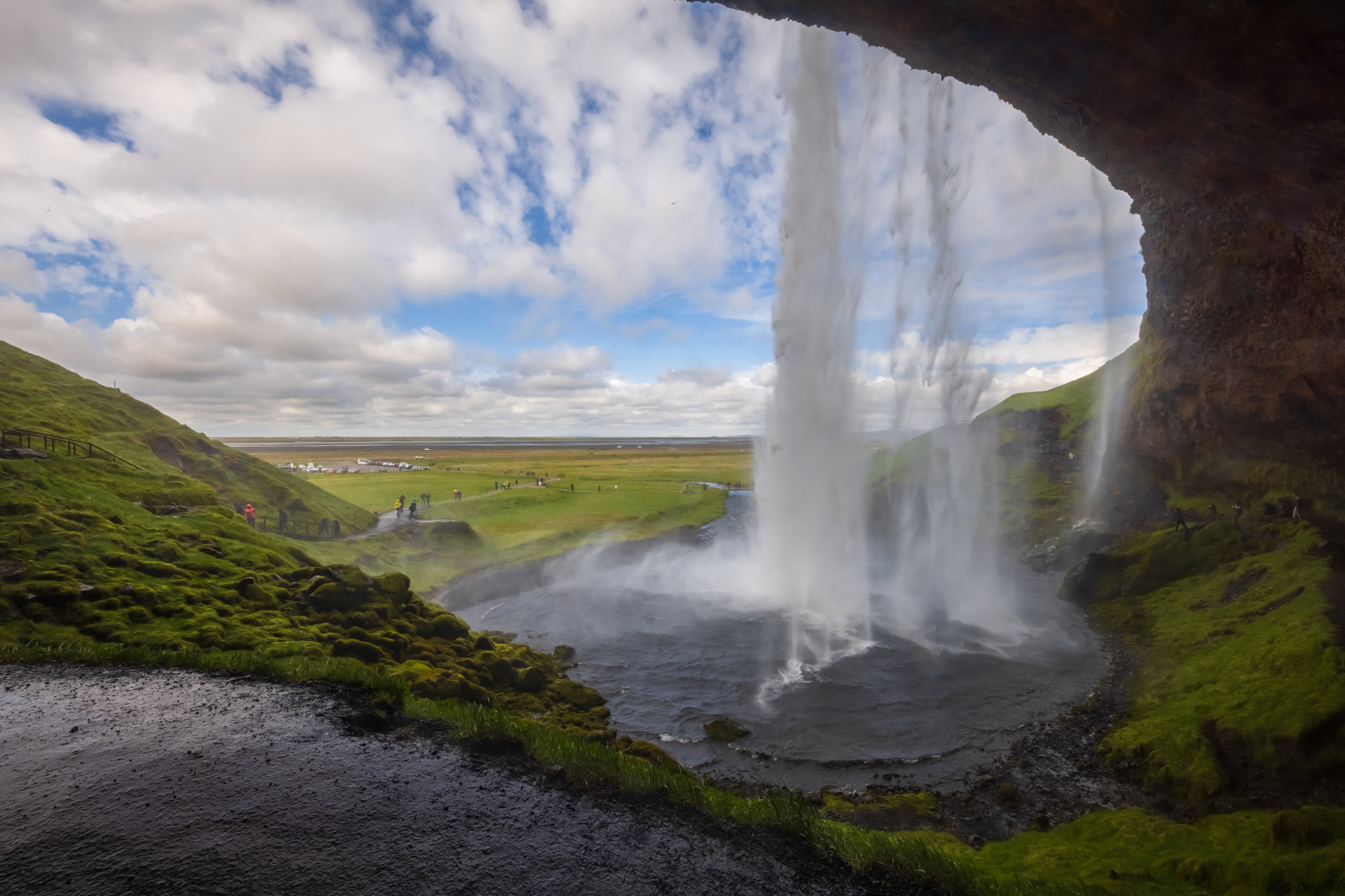 Исландия-2022. Знаменитый водопад Сельяландсфосс (исл.Seljalandsfoss). 
