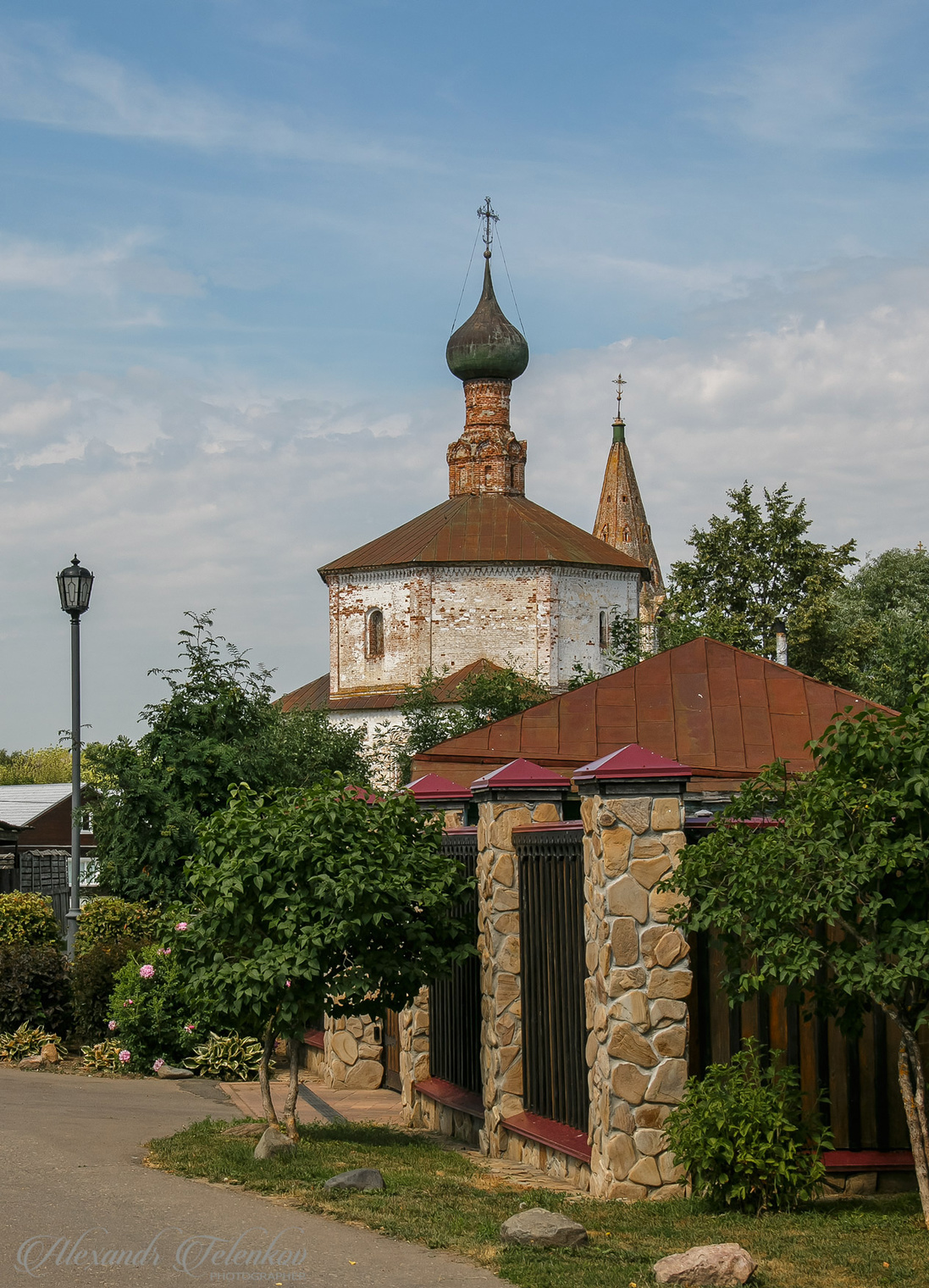 Церковь Космы и Дамиана в Суздале.