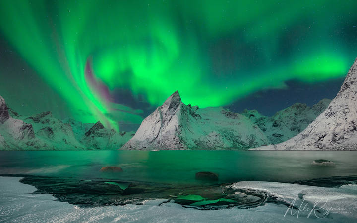Colors of Arctic