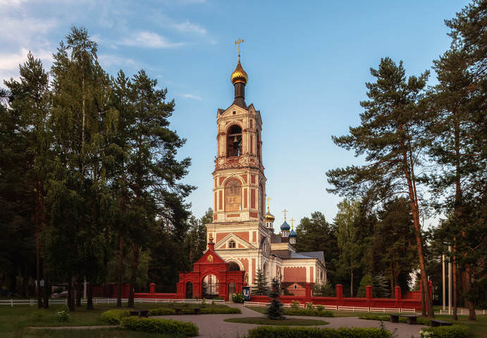 Храм