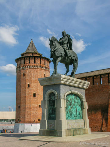 Памятник Дмитрию Донскому вКоломне.