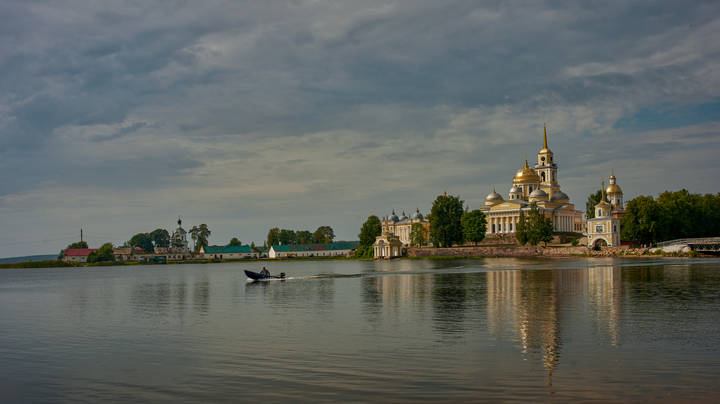 Полдень