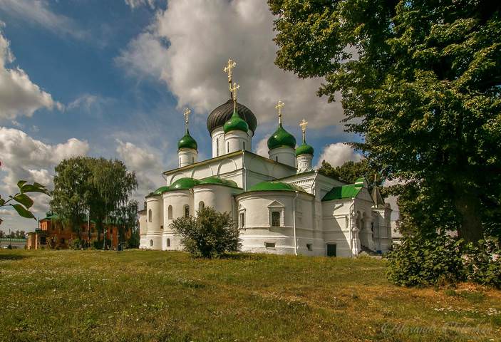 Собор Феодора Стратилата в Феодоровском Переславском монастыре.