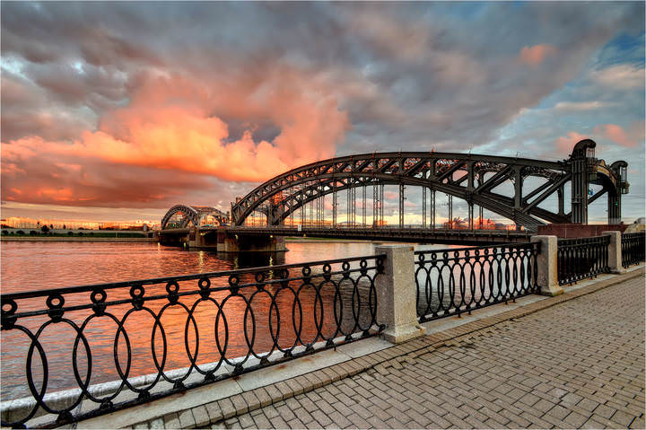 Большеохтинский мост