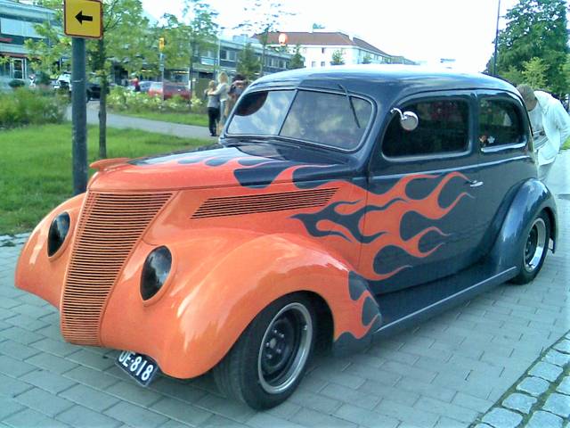 1937 FORD SLANTBACK STREET ROD