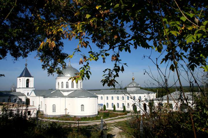 Дивногорский мужской монастырь
