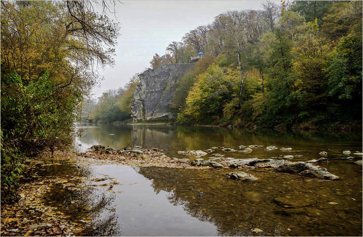 На осенних берегах Псекупса..