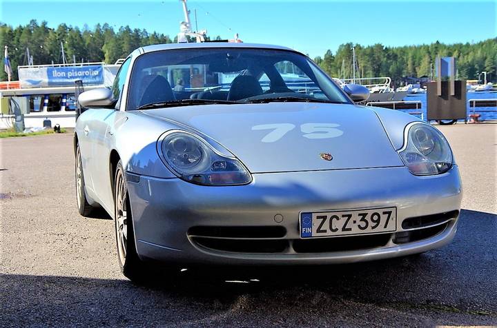 Porsche 911 (996) Carrera Coupe (1997-2001)