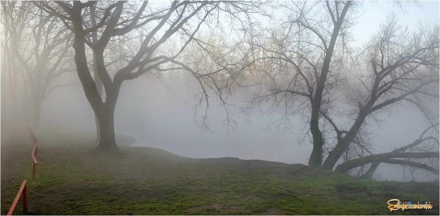 На фоне теплого тумана..