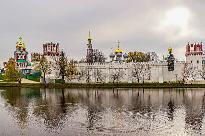 Пасмурный осенний день...