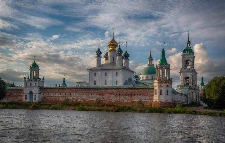  Спасо-Яковлевский монастырь
