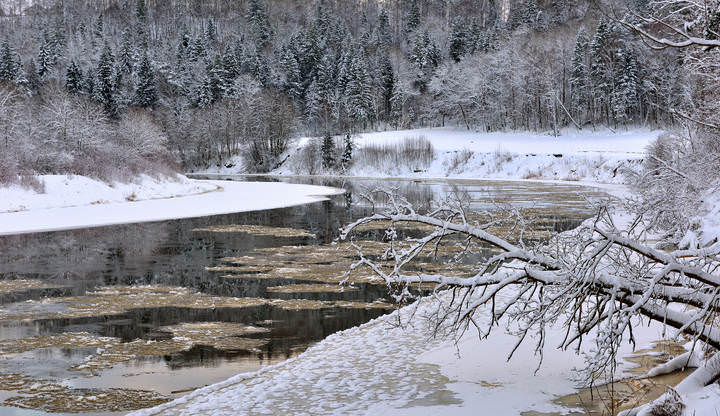 Зимняя река...
