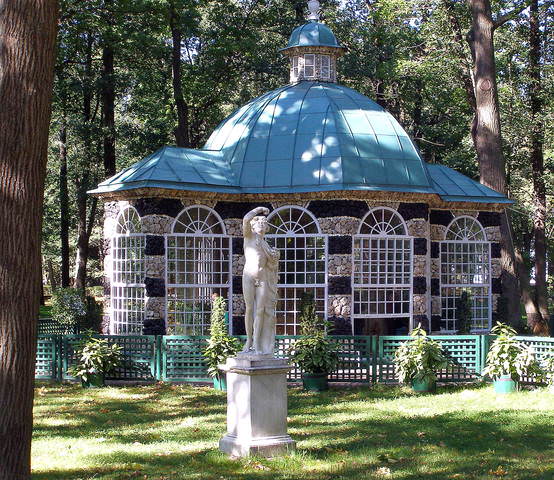 Павильон «вольер» (птичник).