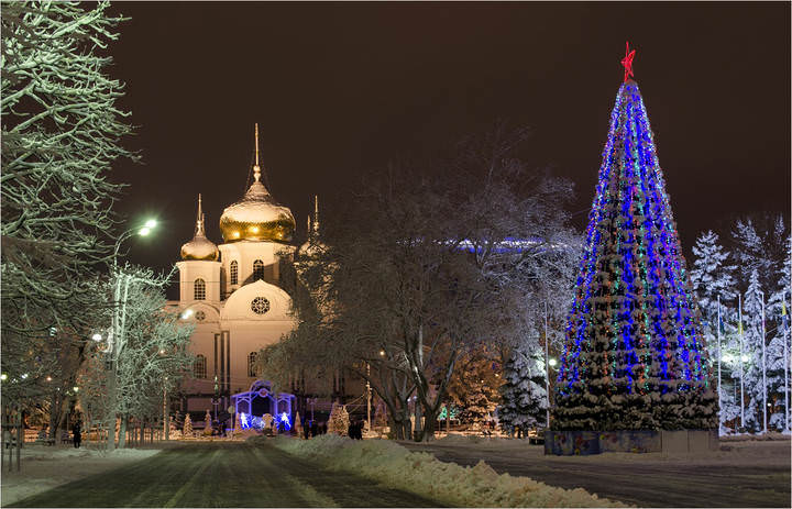 Светла Рождественская ночь..