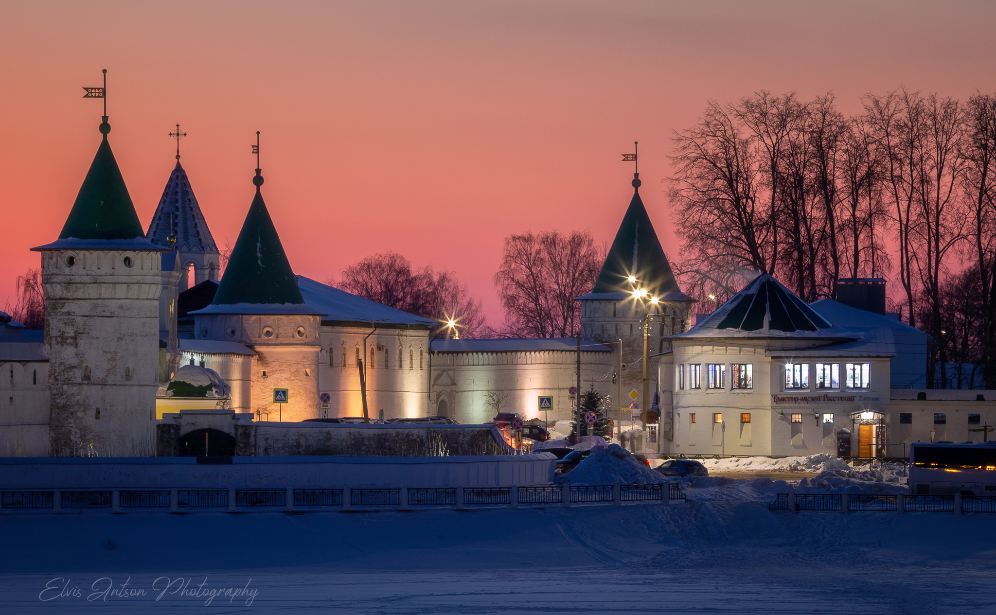 Вечернее настроение у Ипатьевского монастыря