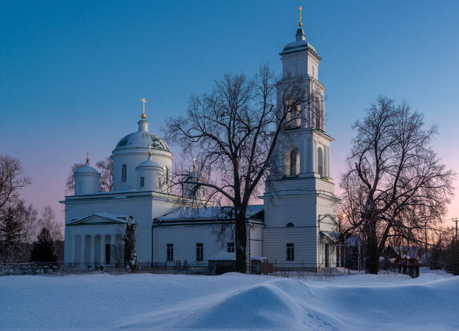 Церковь в д. Подсосино  накануне Рождества
