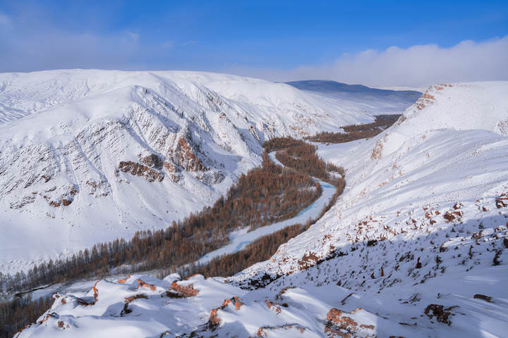 Красное под белым