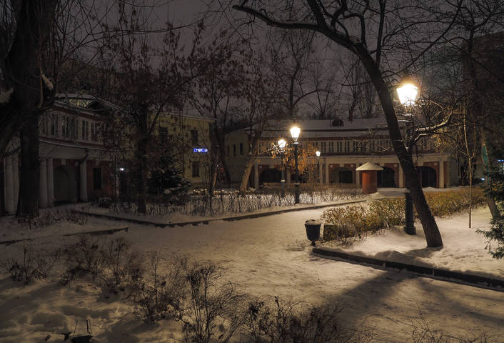 Московский Дворик