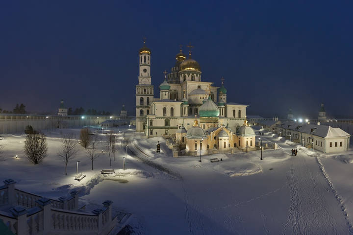 Воскресный вечер