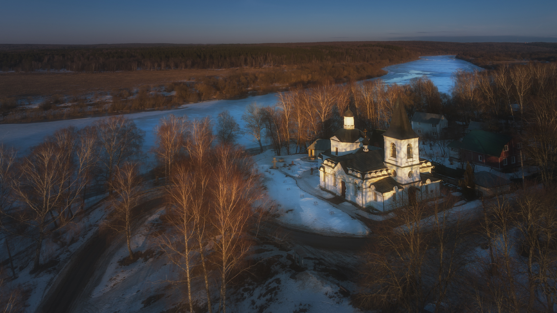 Воскресенская церковь в Тарусе Калужской области. 16 марта 2023