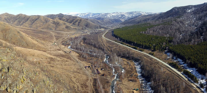 В горах Чарыша