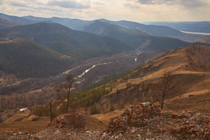 Торгашинский хребет