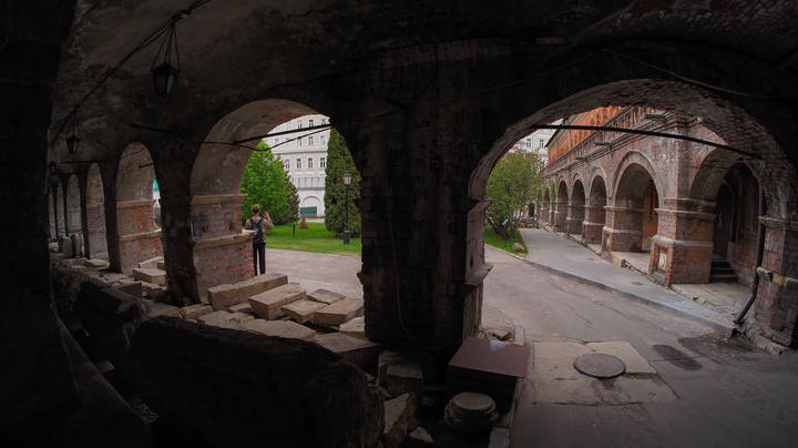 Монастырский Дворик