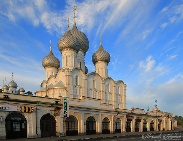 Успенский собор в Ростове Великом.