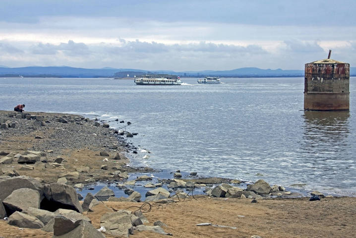 На  Амурском берегу, Хабаровск