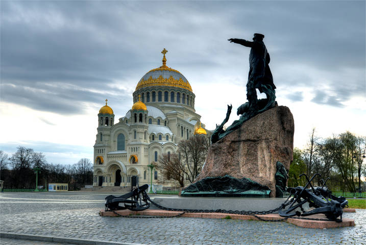 якорная площадь в Кронштадте