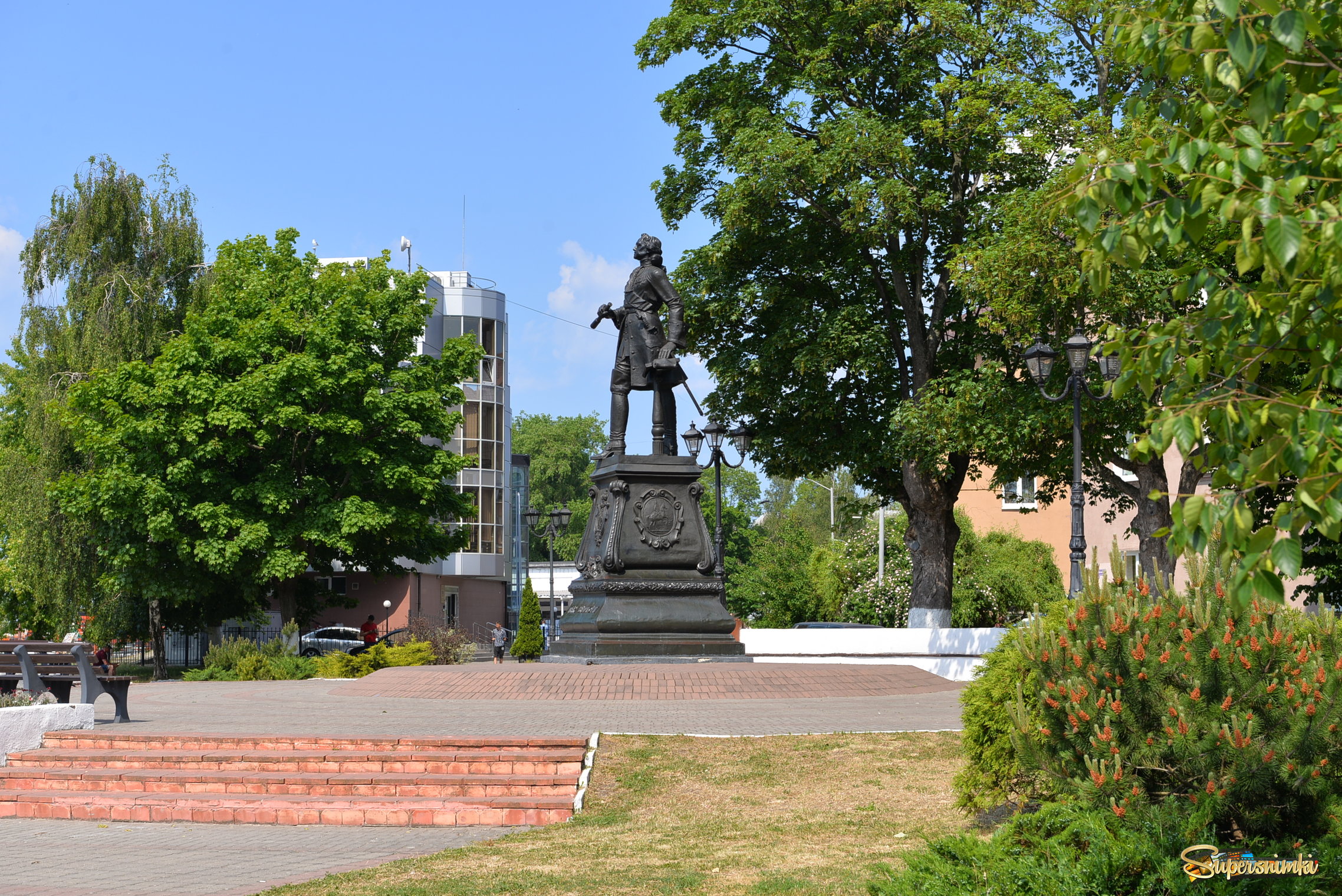 Памятник Петру 1 в городе Балтийск Калининградской области