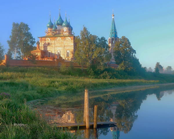 на берегу Тезы...