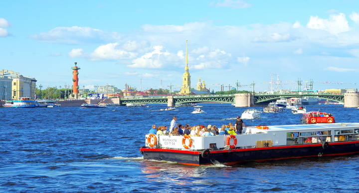 Праздничный Санкт-Петербург.