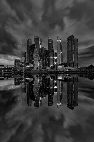 Черно белая Москва