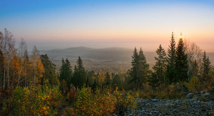 Кудесница осень рисует пейзажи
