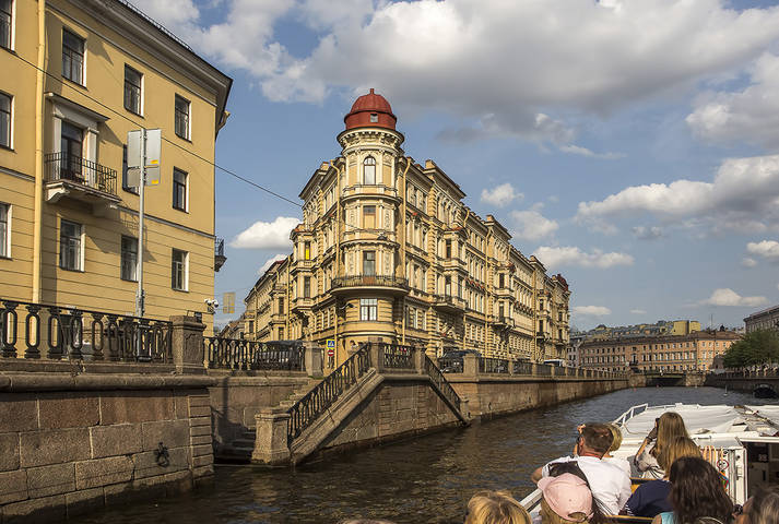 	 "Июль в Петербурге" (часть 1)