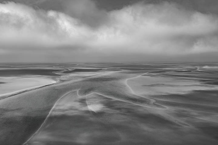 Low Tide_B/W