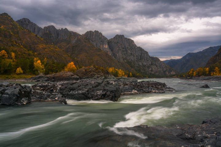 Утром на порогах