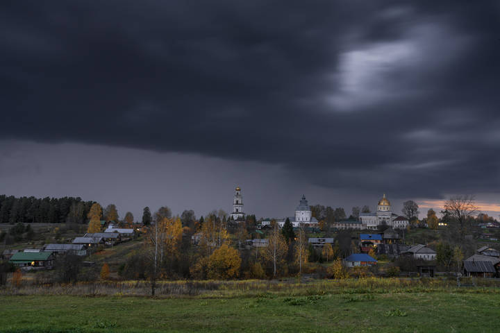 Великорецкое, Смеркается
