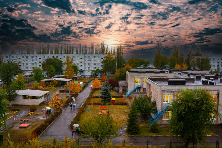 Понедельник день тяжёлый.