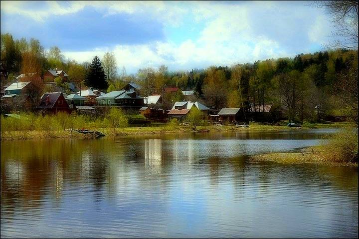 РУССКИЙ ГОРОДОК НА ВОЛГЕ.