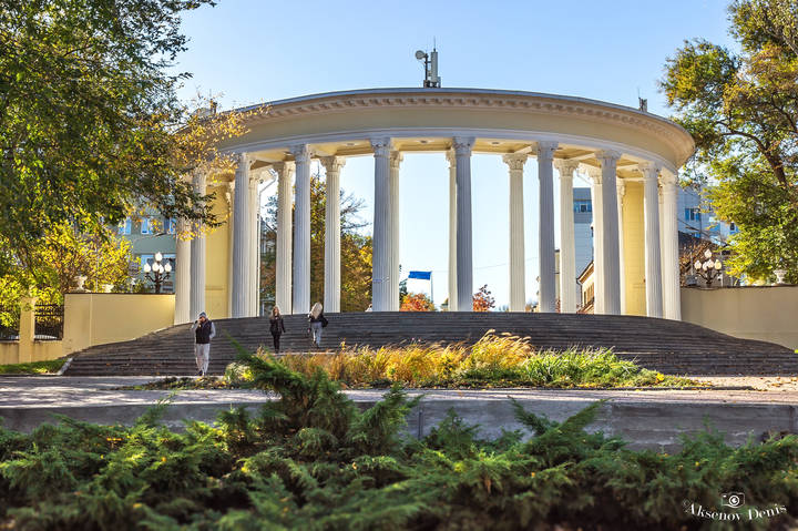 В старом парке осеннем