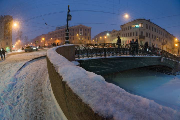 Завьюжило